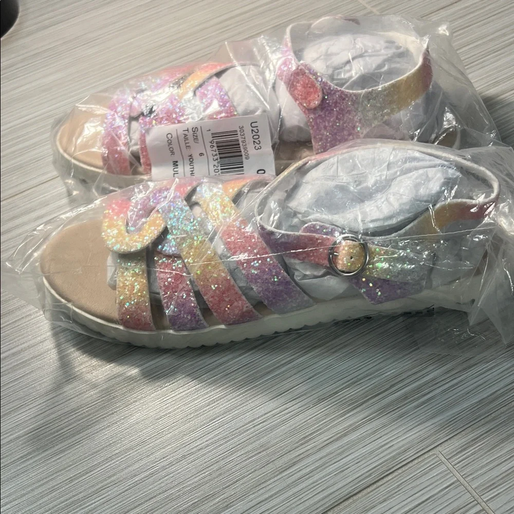 The Children's Place Glittery Girls Sandals & sunglasses. New in packages